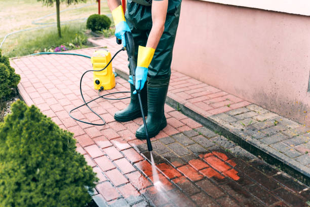 Best Graffiti Removal  in Newport East, RI