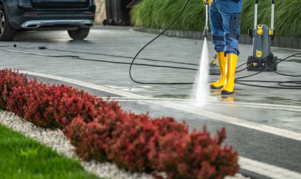 Best Factory Floor Cleaning  in Newport East, RI